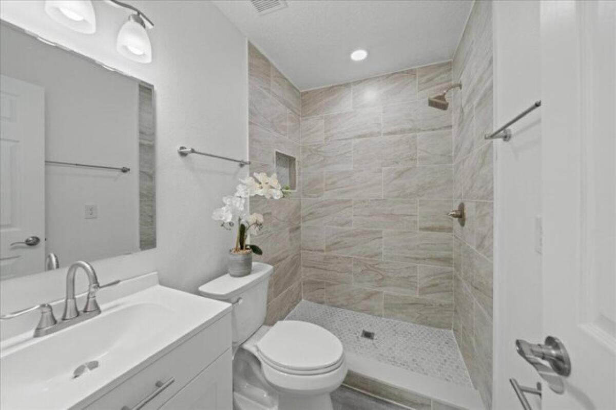 Picture of Home For Sale in Cocoa, Florida, United States