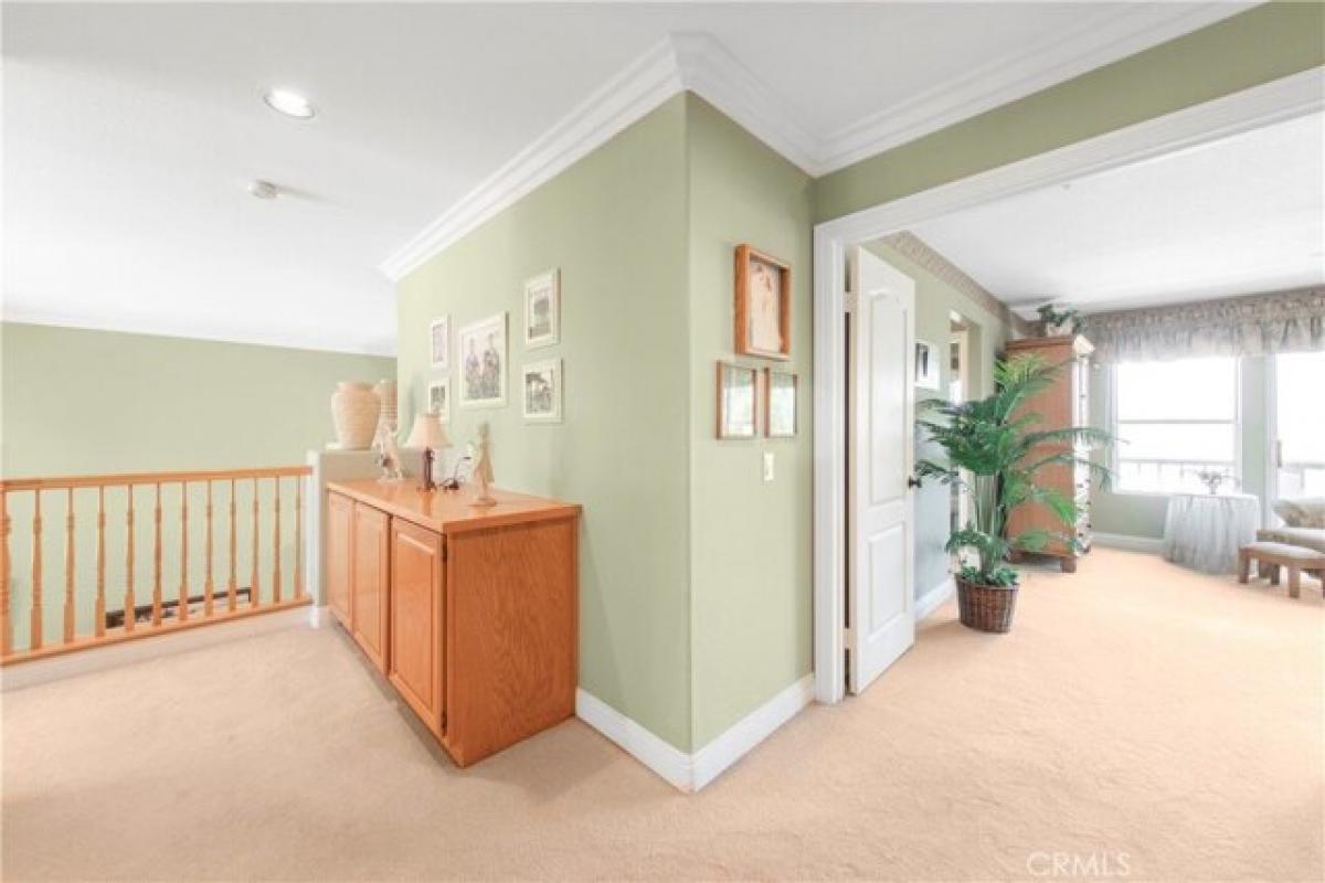 Picture of Home For Sale in Moreno Valley, California, United States