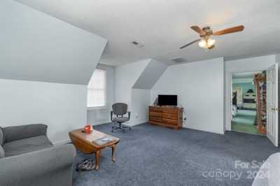 Home For Sale in Mooresville, North Carolina