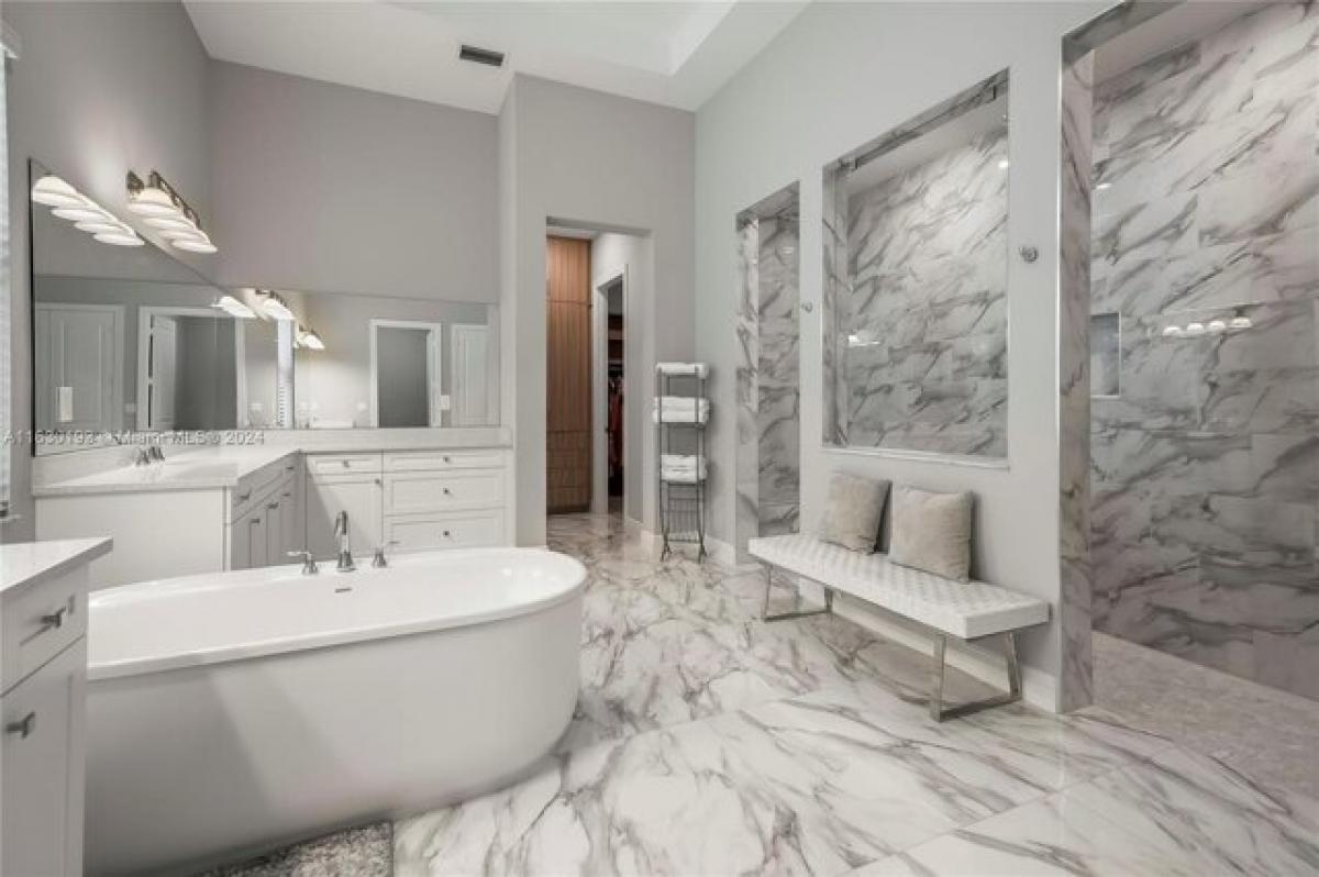 Picture of Home For Sale in Parkland, Florida, United States