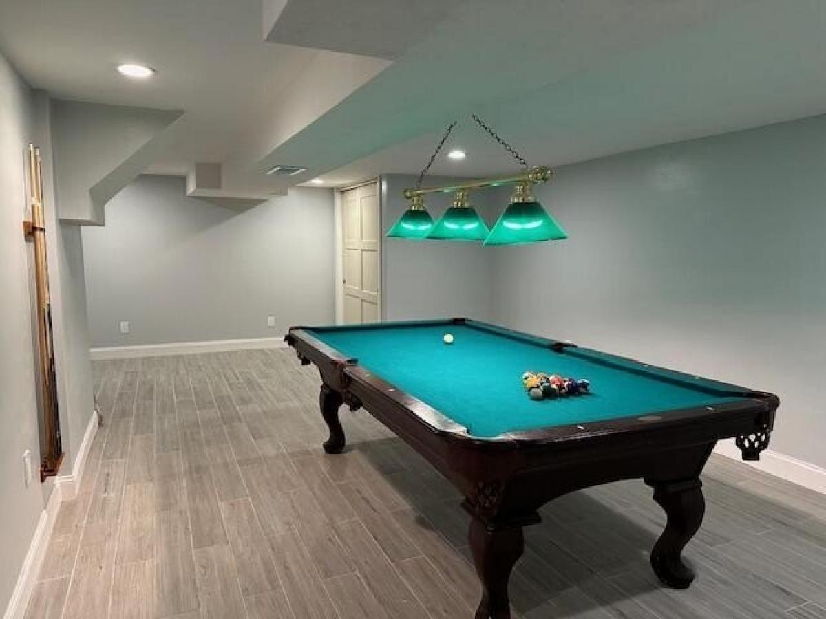 Picture of Home For Sale in West Yarmouth, Massachusetts, United States