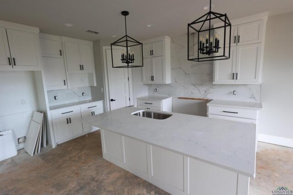 Picture of Home For Sale in Longview, Texas, United States