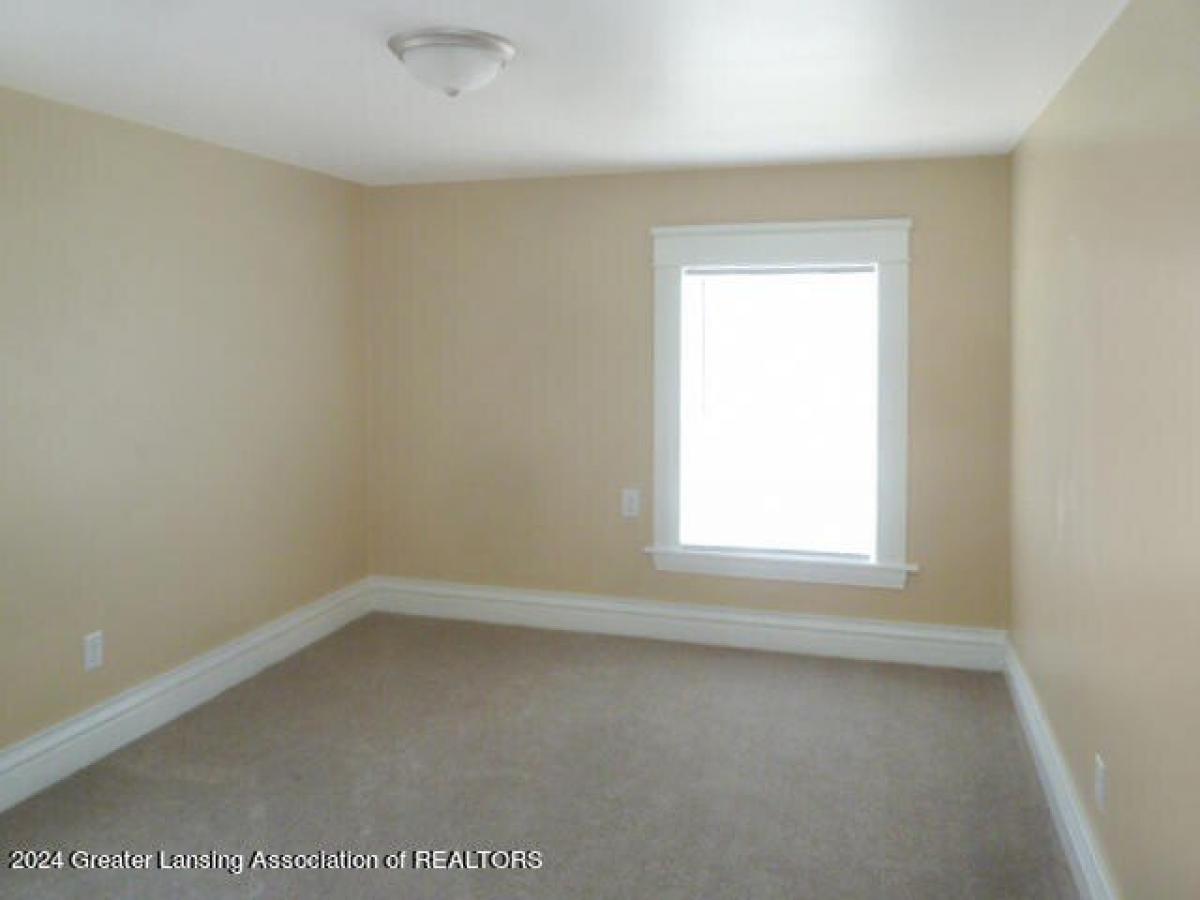 Picture of Home For Sale in Lansing, Michigan, United States