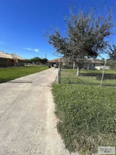 Home For Sale in Weslaco, Texas
