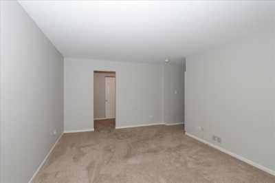 Home For Sale in Schaumburg, Illinois