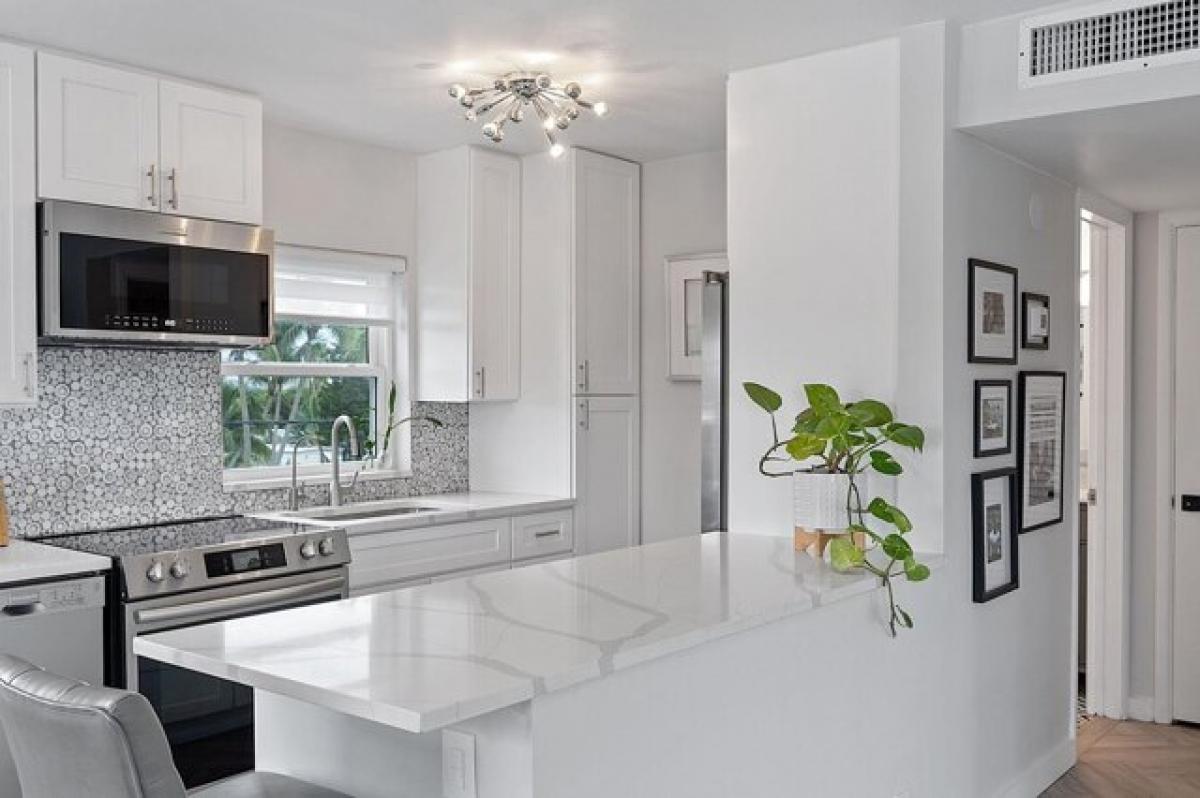 Picture of Home For Sale in Lantana, Florida, United States