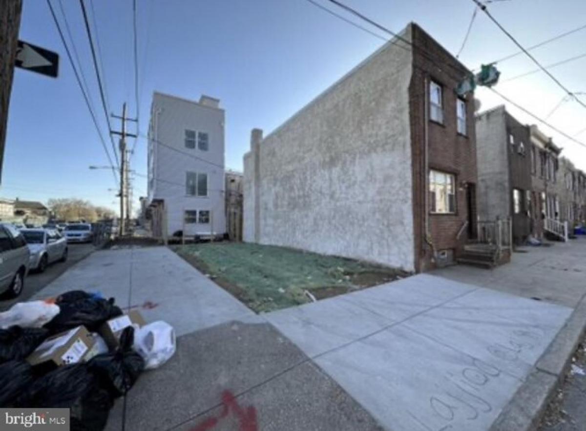 Picture of Residential Land For Sale in Philadelphia, Pennsylvania, United States
