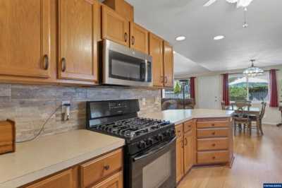 Home For Sale in Salem, Oregon