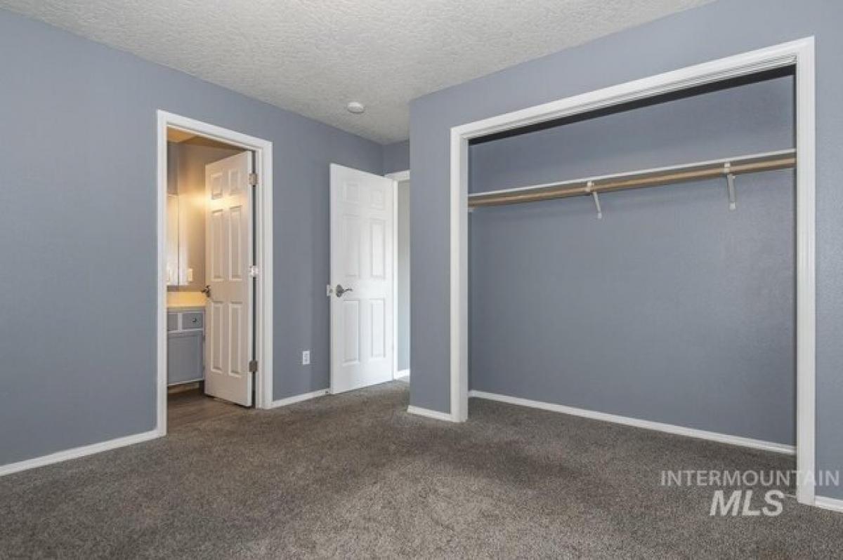 Picture of Home For Sale in Nampa, Idaho, United States