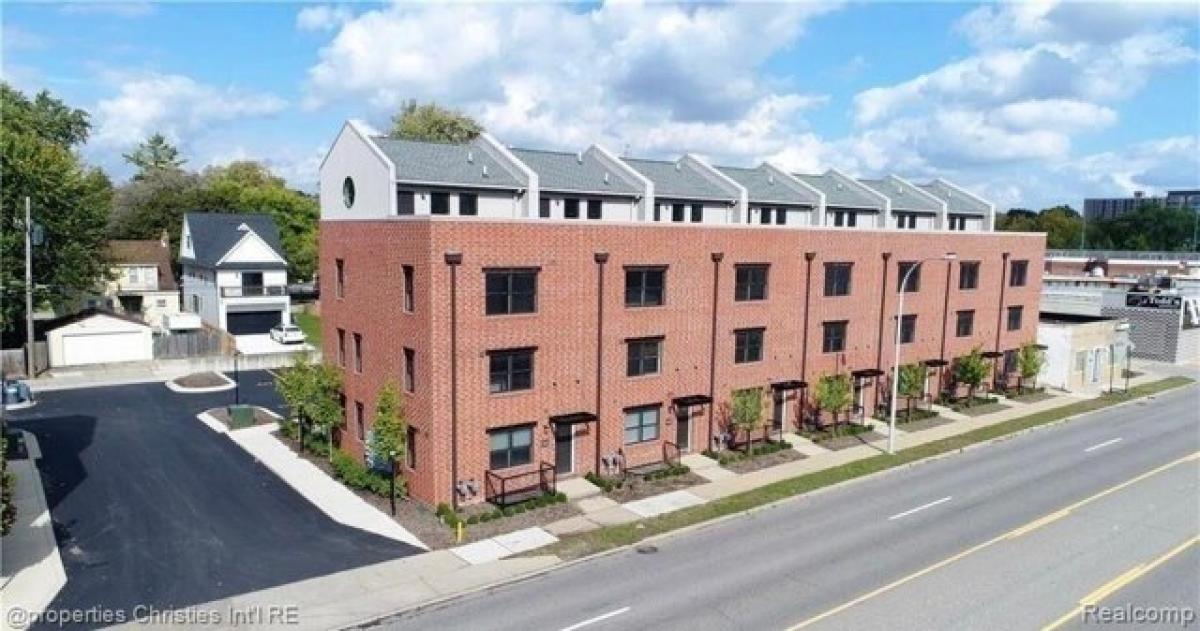 Picture of Home For Sale in Royal Oak, Michigan, United States