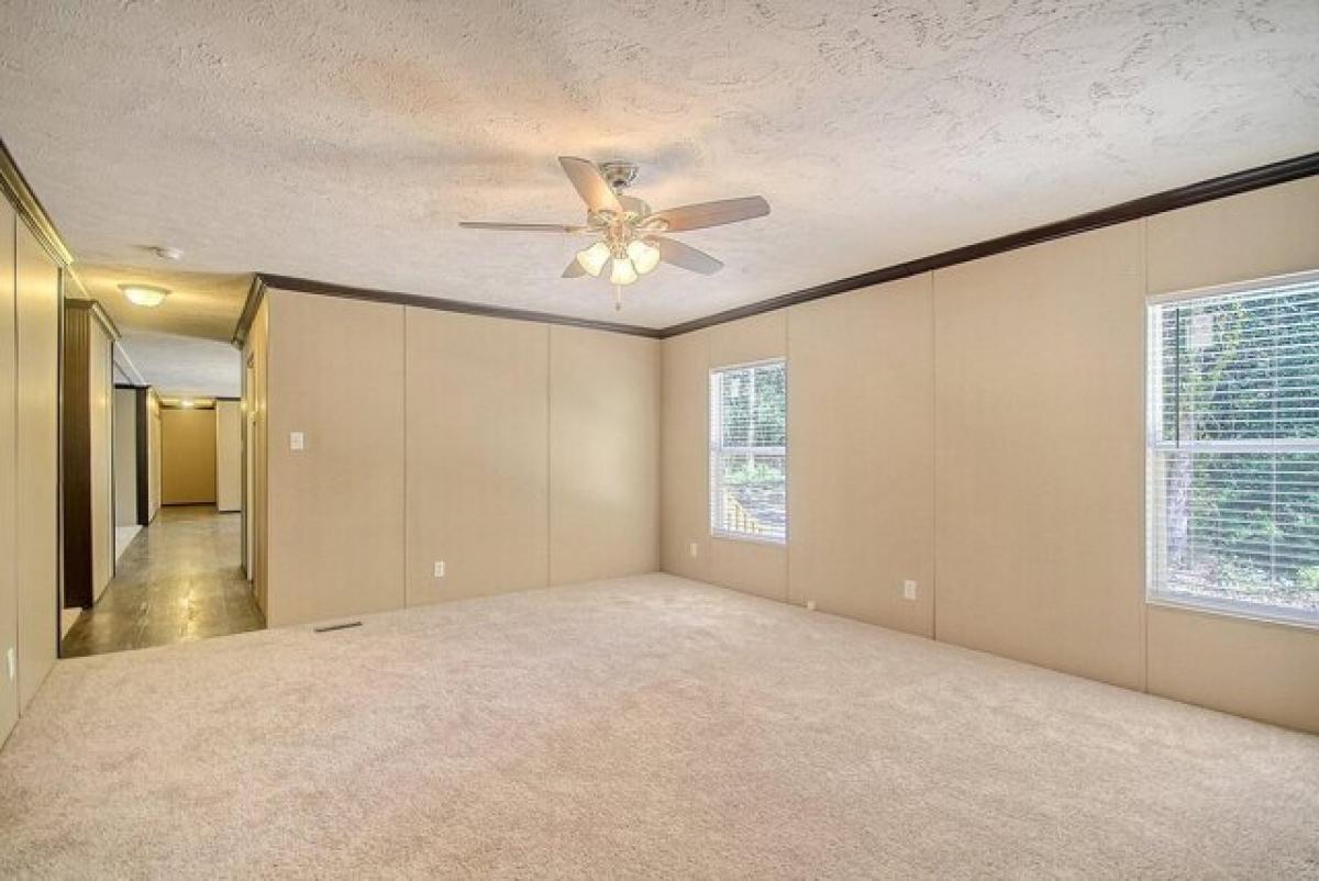 Picture of Home For Sale in Moncks Corner, South Carolina, United States