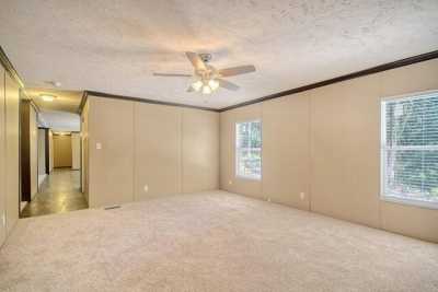 Home For Sale in Moncks Corner, South Carolina