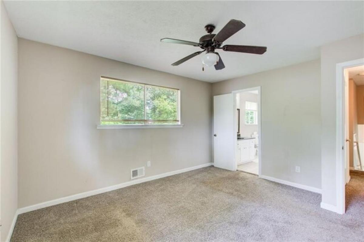 Picture of Home For Sale in Jonesboro, Georgia, United States