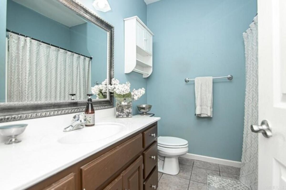 Picture of Home For Sale in Benton, Arkansas, United States