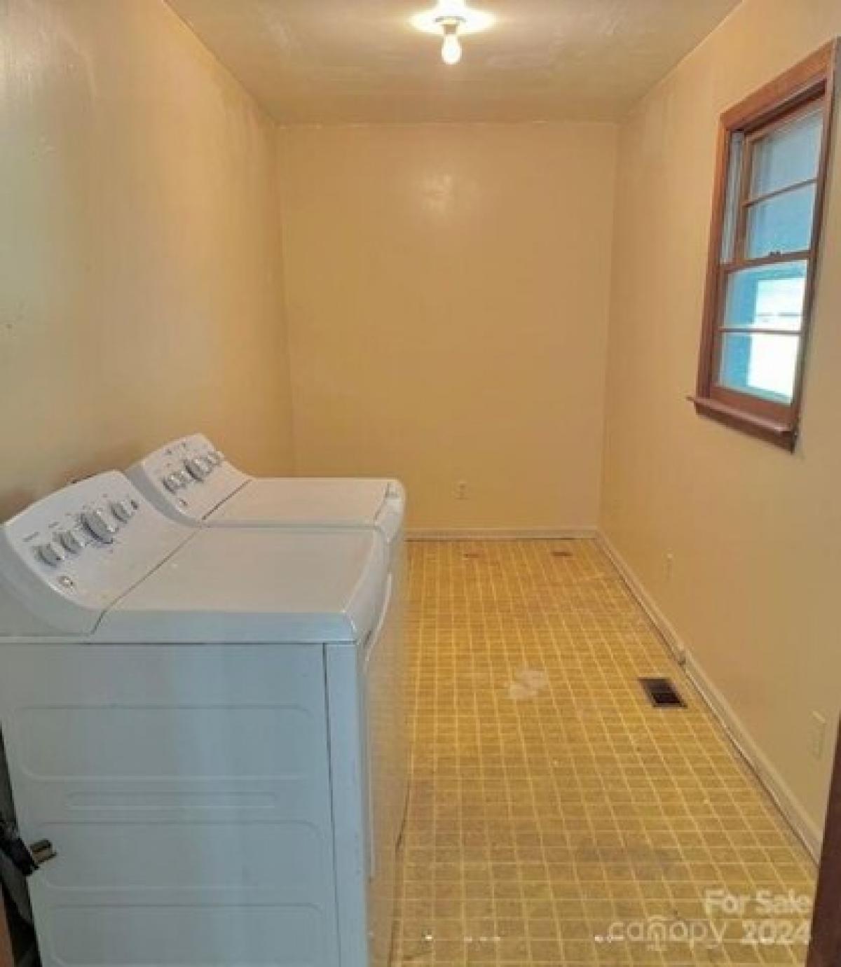 Picture of Home For Sale in Gaffney, South Carolina, United States