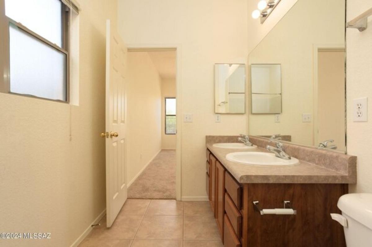 Picture of Home For Sale in Oro Valley, Arizona, United States