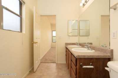 Home For Sale in Oro Valley, Arizona