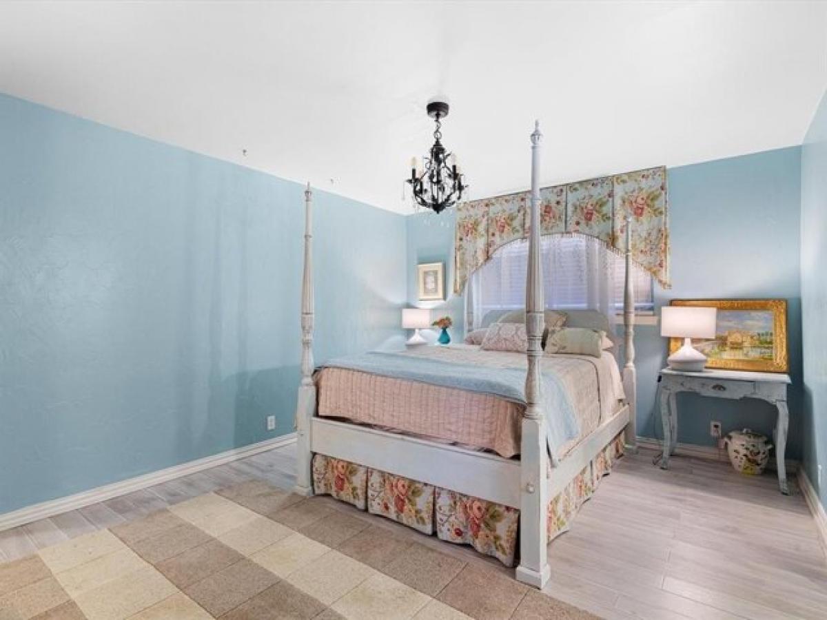 Picture of Home For Sale in Waxahachie, Texas, United States