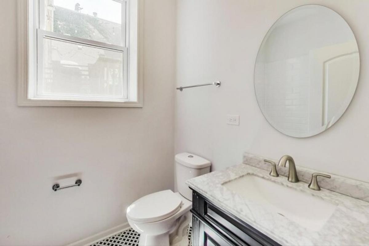 Picture of Home For Rent in Chicago, Illinois, United States