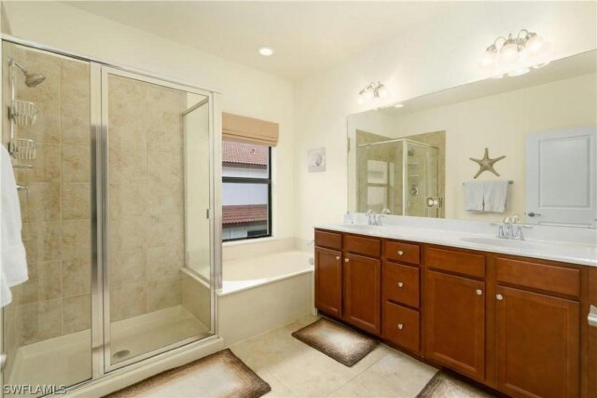 Picture of Home For Sale in Fort Myers, Florida, United States