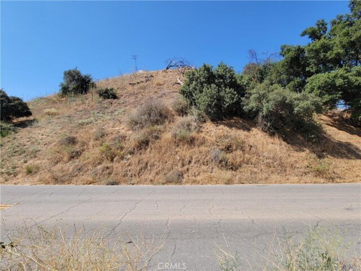 Picture of Residential Land For Sale in Castaic, California, United States
