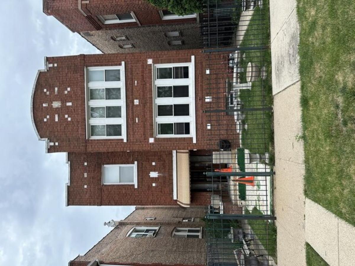 Picture of Home For Rent in Chicago, Illinois, United States
