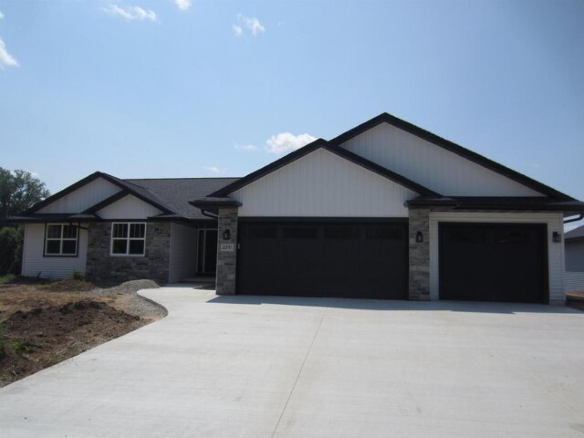 Picture of Home For Sale in Green Bay, Wisconsin, United States