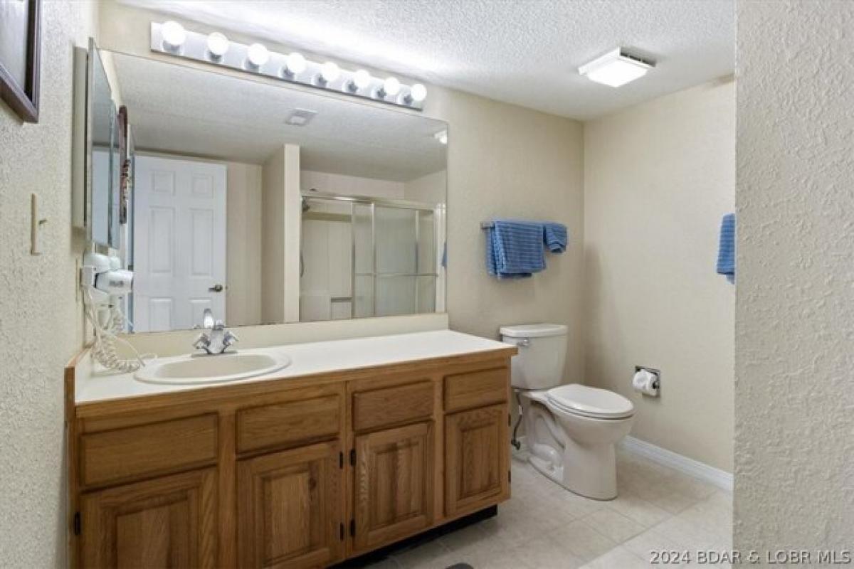 Picture of Home For Sale in Lake Ozark, Missouri, United States