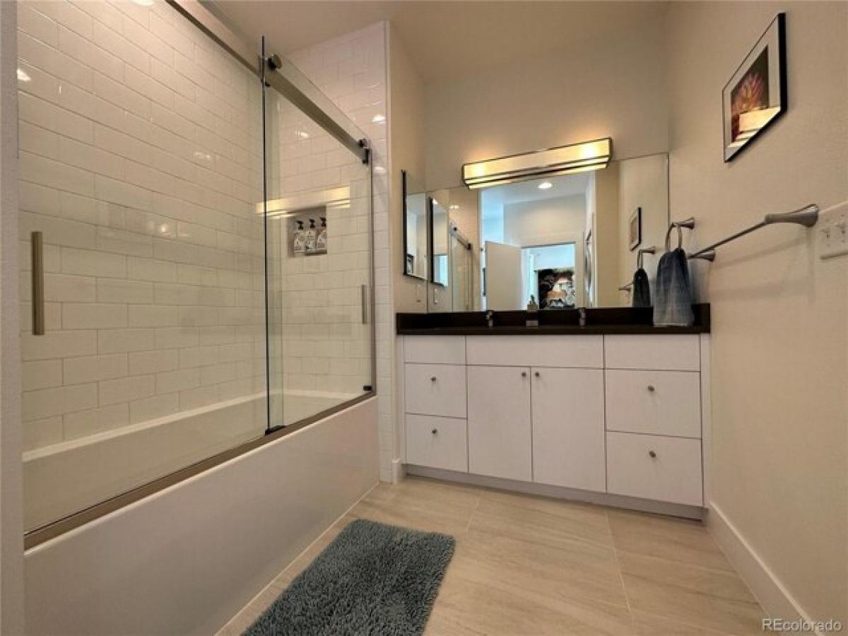 Picture of Home For Sale in Boulder, Colorado, United States