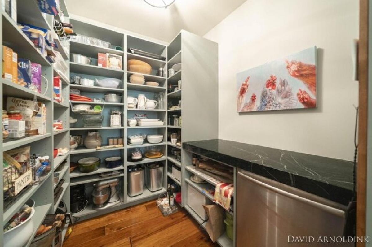 Picture of Home For Sale in Holland, Michigan, United States