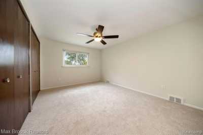 Home For Sale in Southfield, Michigan