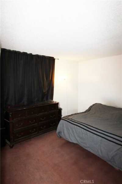 Home For Sale in Victorville, California