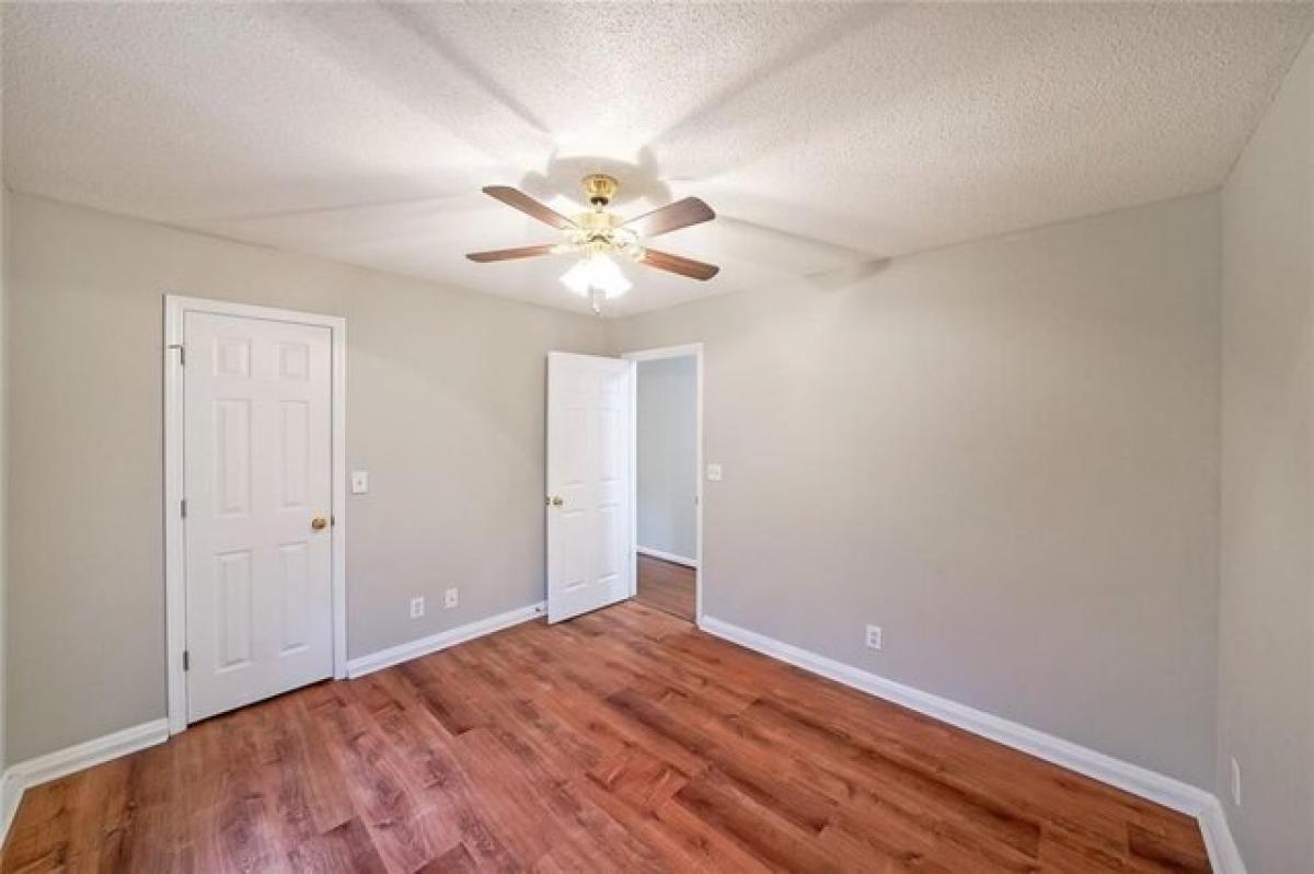 Picture of Home For Sale in Cartersville, Georgia, United States