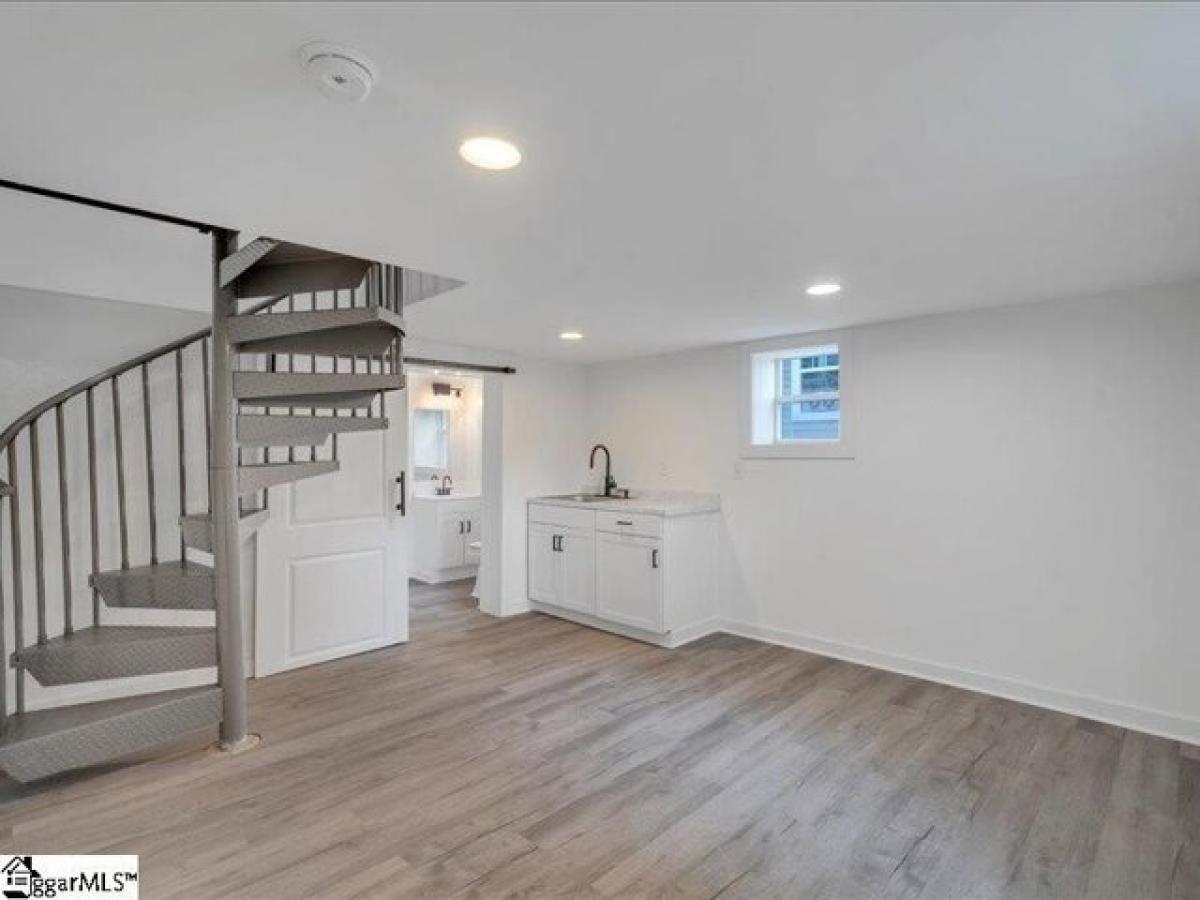 Picture of Home For Sale in Greenville, South Carolina, United States