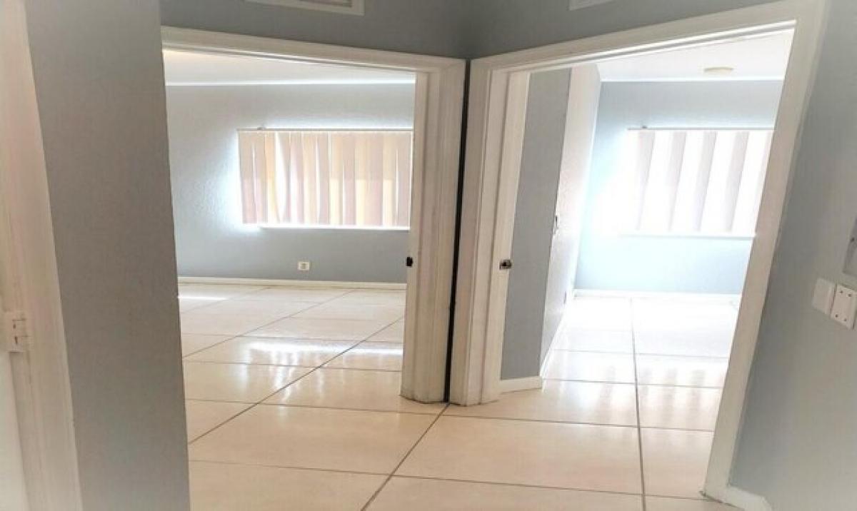 Picture of Home For Sale in West Palm Beach, Florida, United States