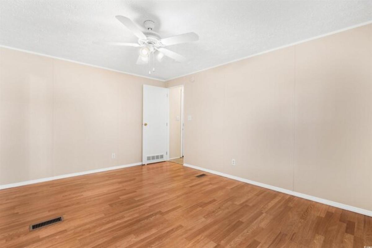 Picture of Home For Sale in Murrells Inlet, South Carolina, United States