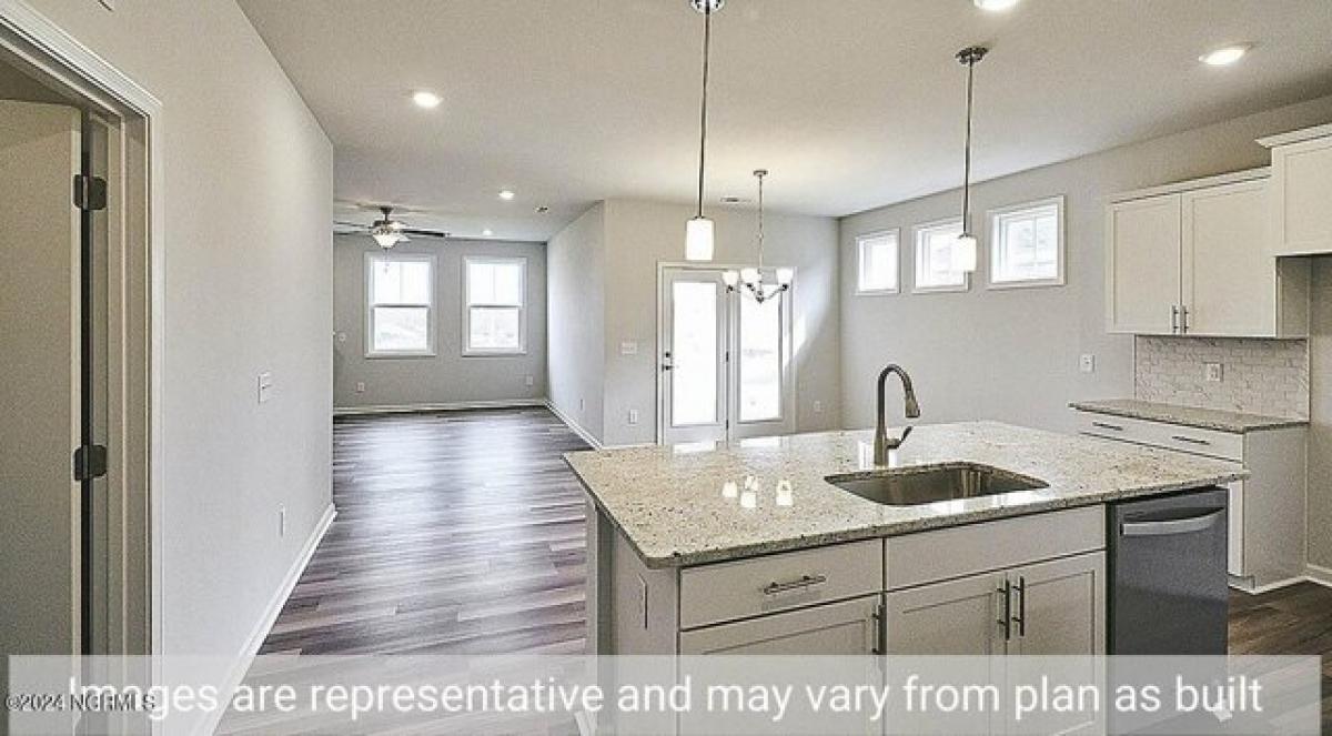 Picture of Home For Sale in Pinehurst, North Carolina, United States