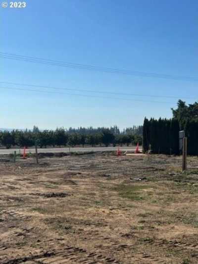 Residential Land For Sale in Woodburn, Oregon