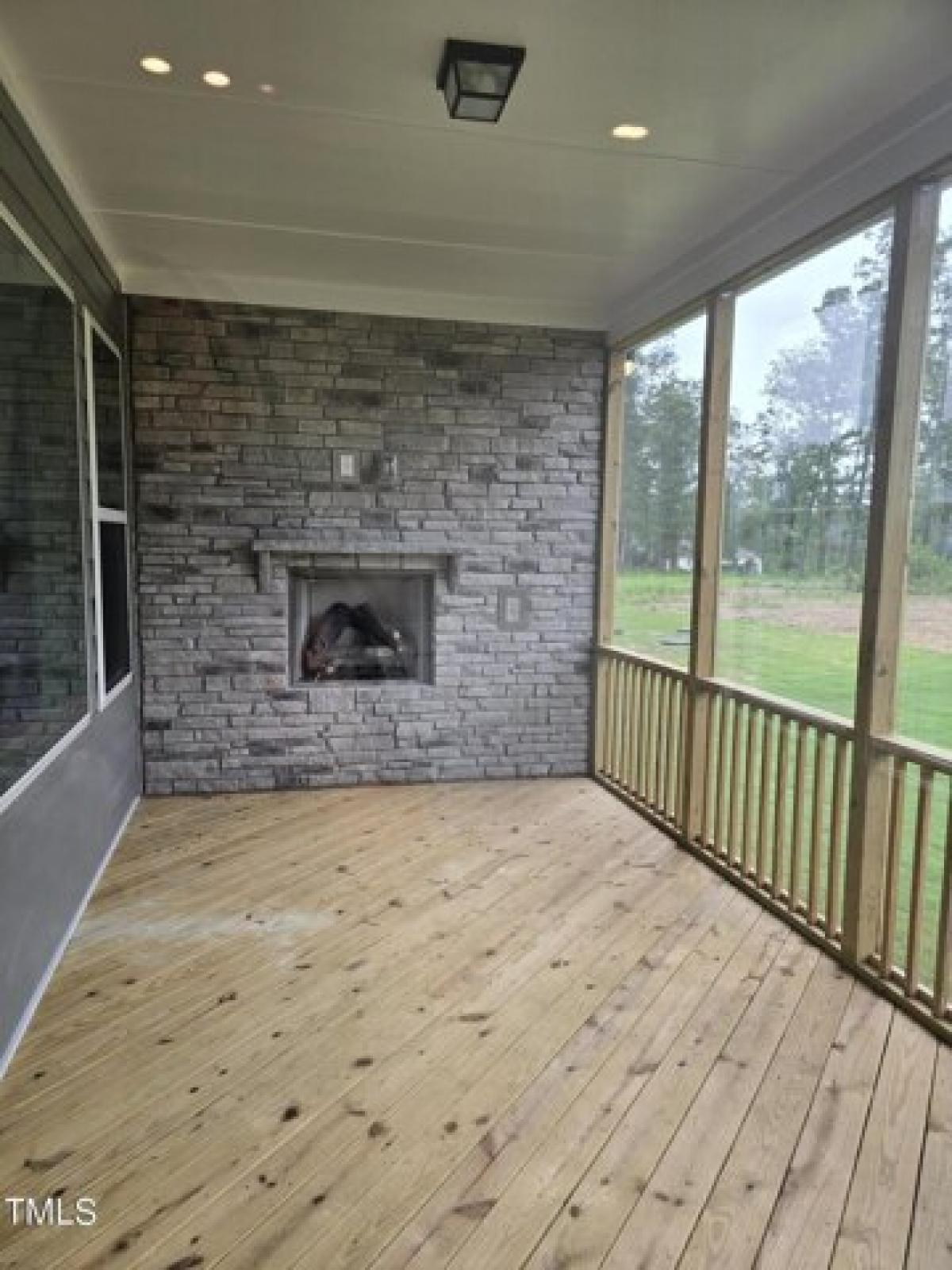 Picture of Home For Sale in Angier, North Carolina, United States