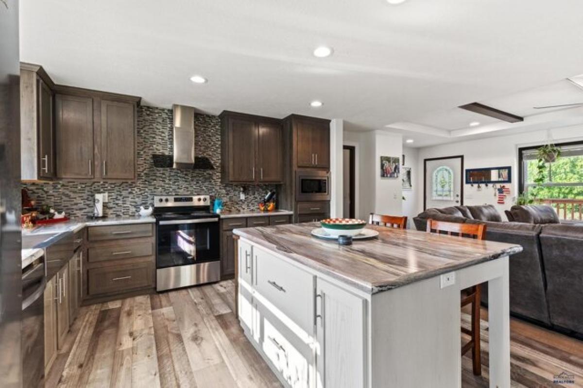 Picture of Home For Sale in Rapid City, South Dakota, United States