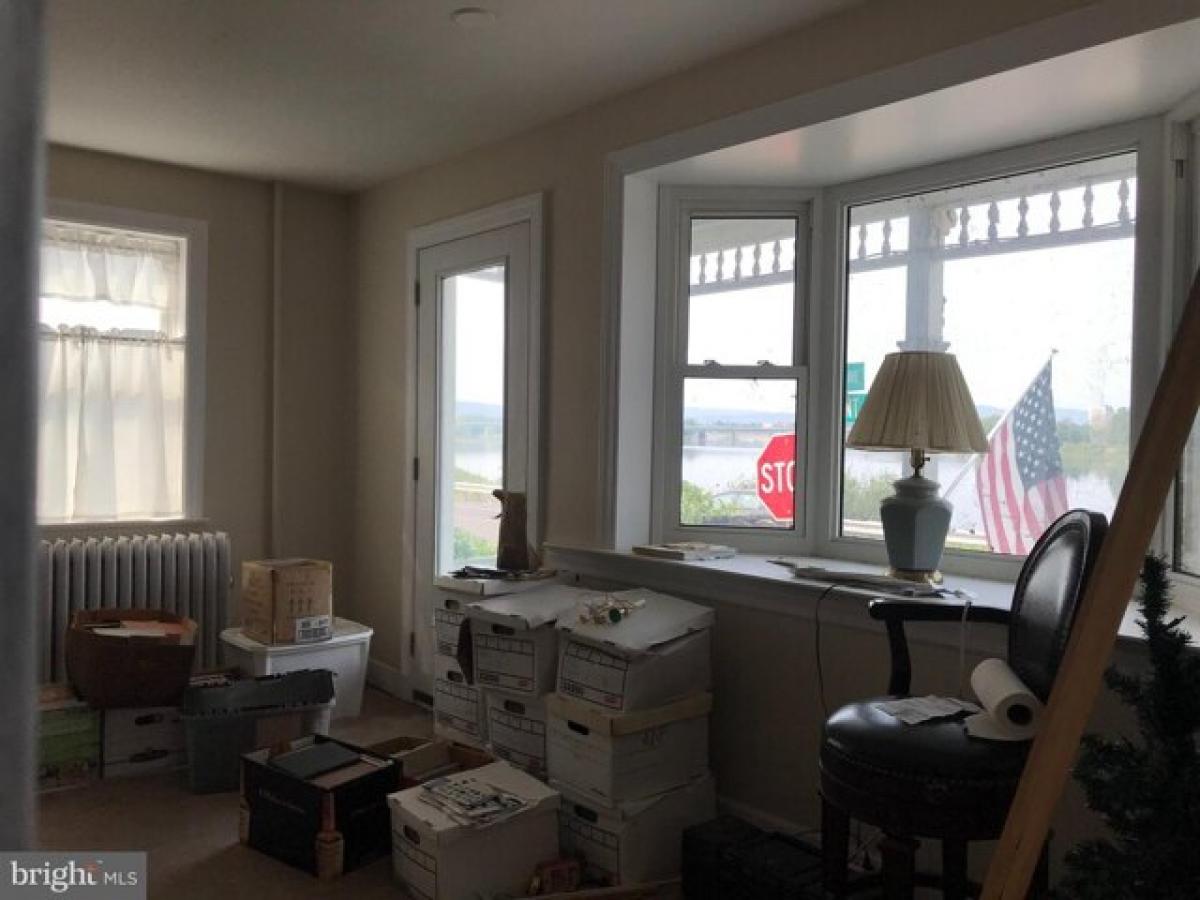 Picture of Home For Sale in Lemoyne, Pennsylvania, United States