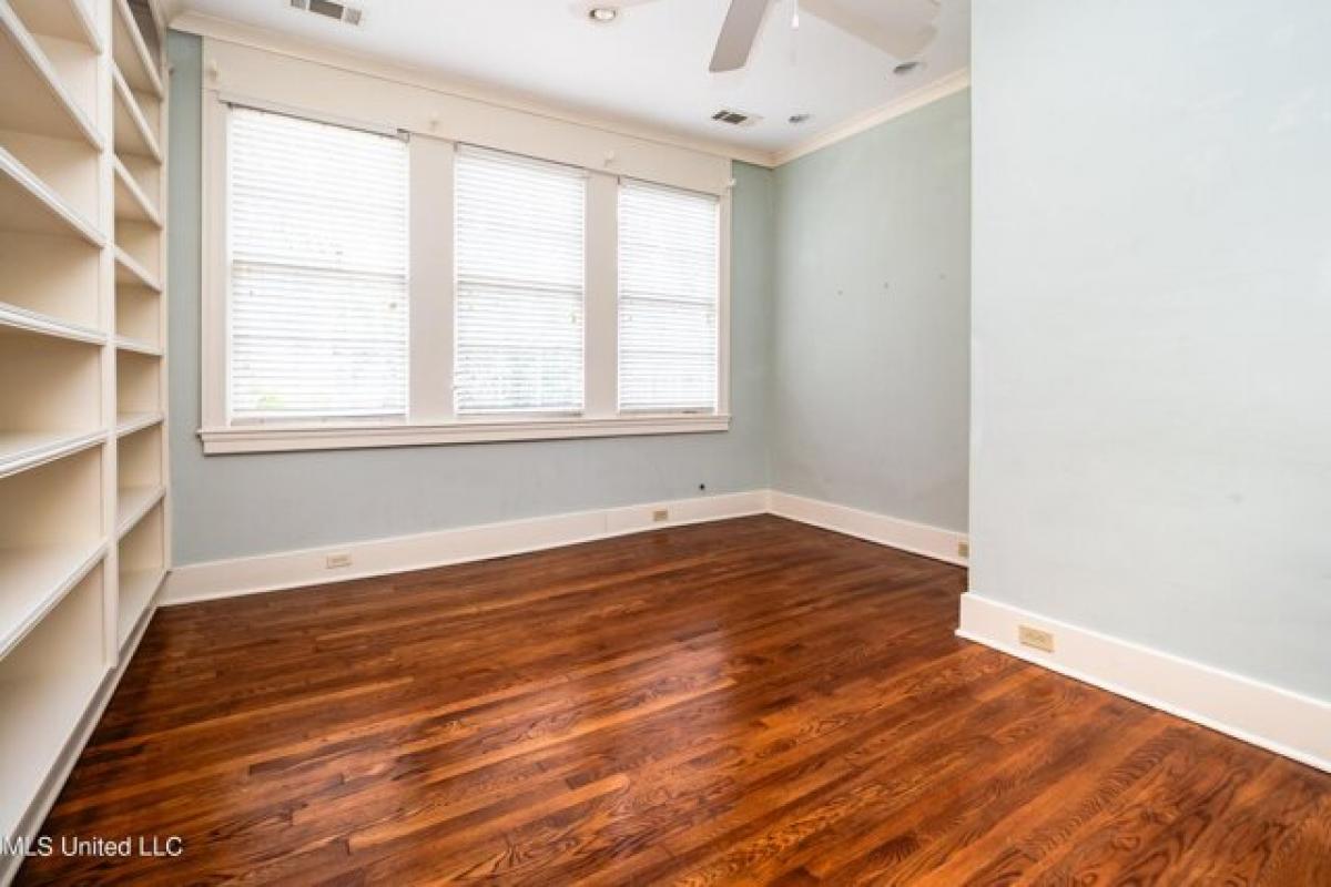 Picture of Home For Sale in Jackson, Mississippi, United States