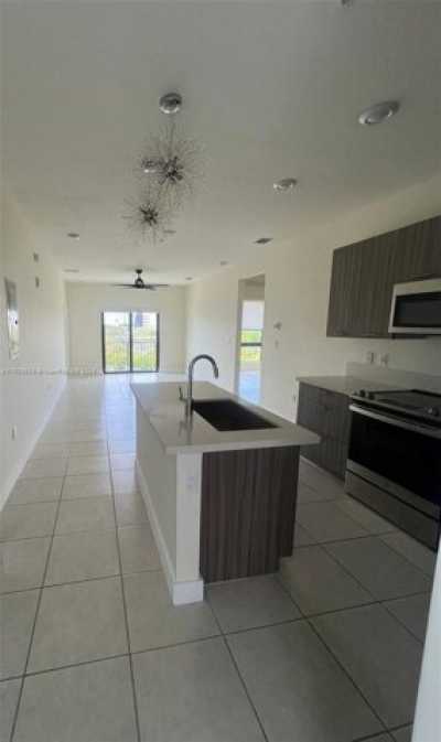 Home For Rent in Doral, Florida