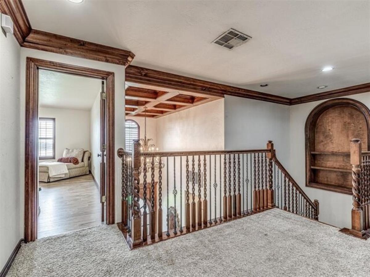 Picture of Home For Sale in Moore, Oklahoma, United States