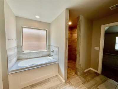 Home For Sale in Yukon, Oklahoma