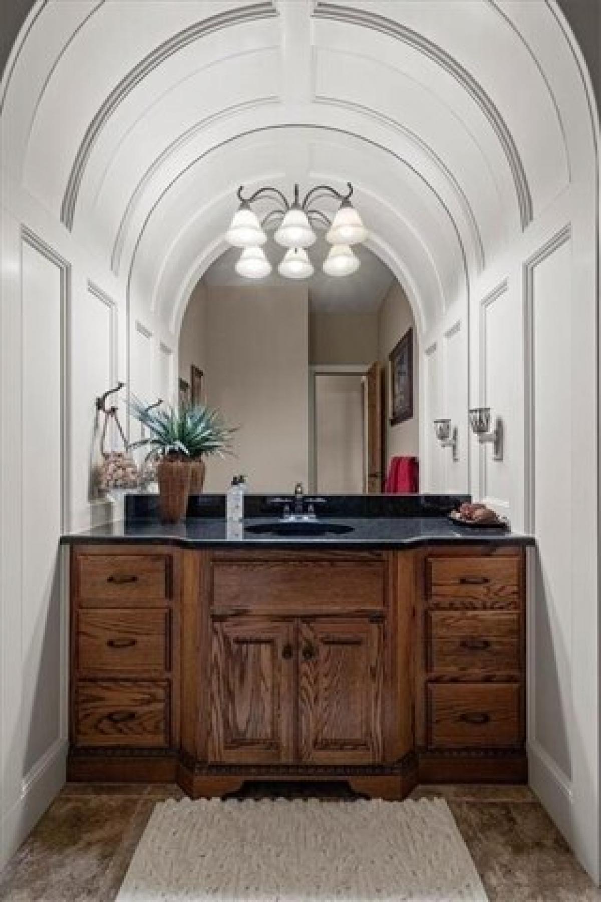 Picture of Home For Sale in Holden, Missouri, United States