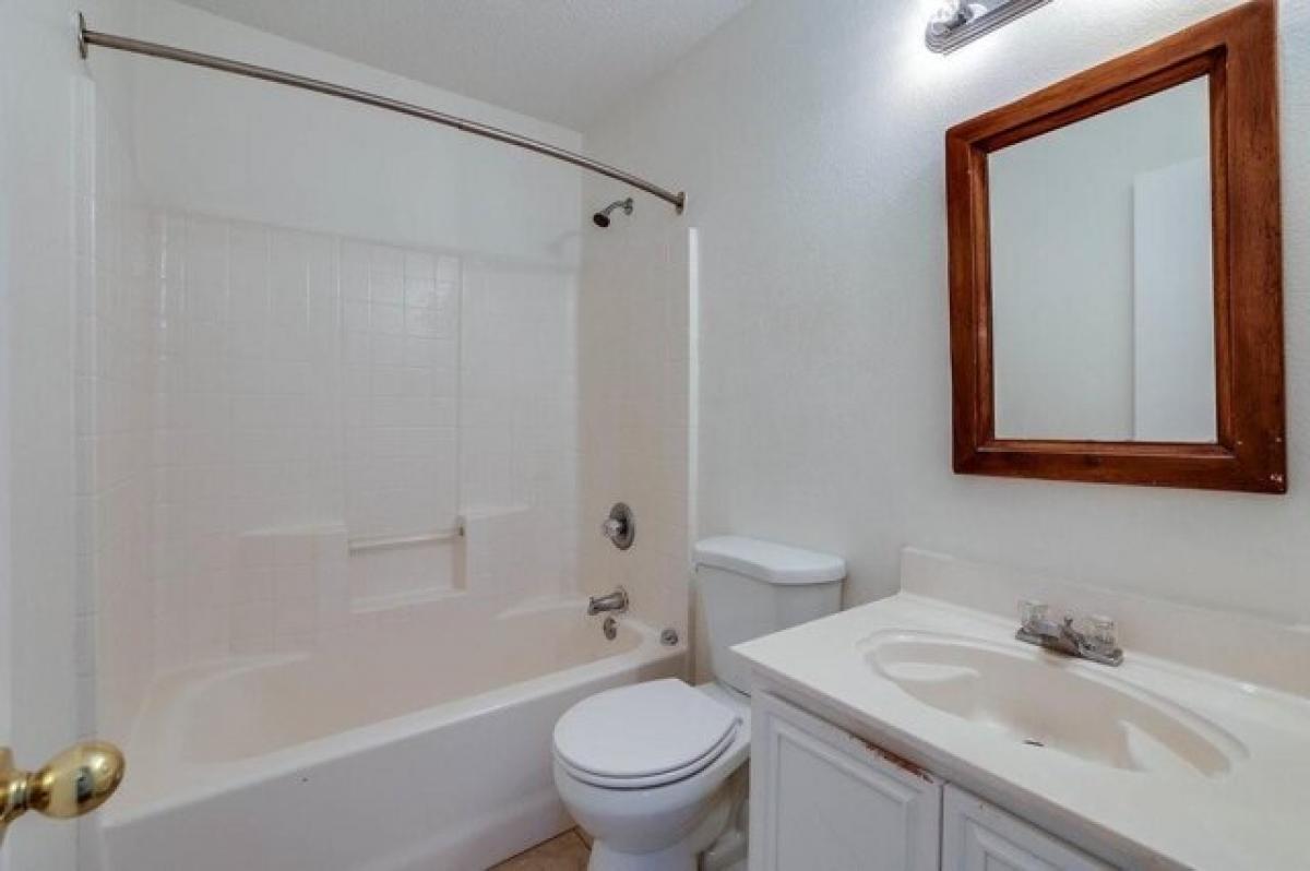 Picture of Home For Sale in Alvarado, Texas, United States