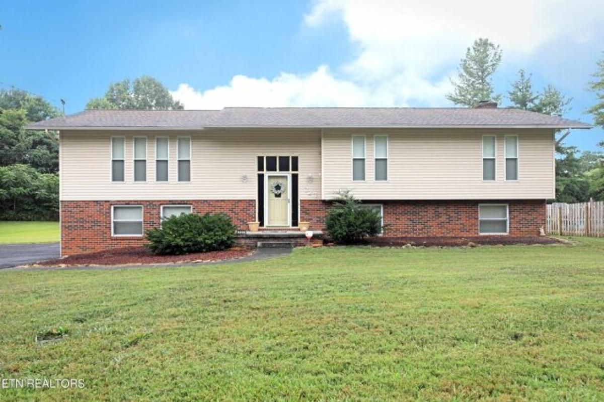 Picture of Home For Sale in Knoxville, Tennessee, United States