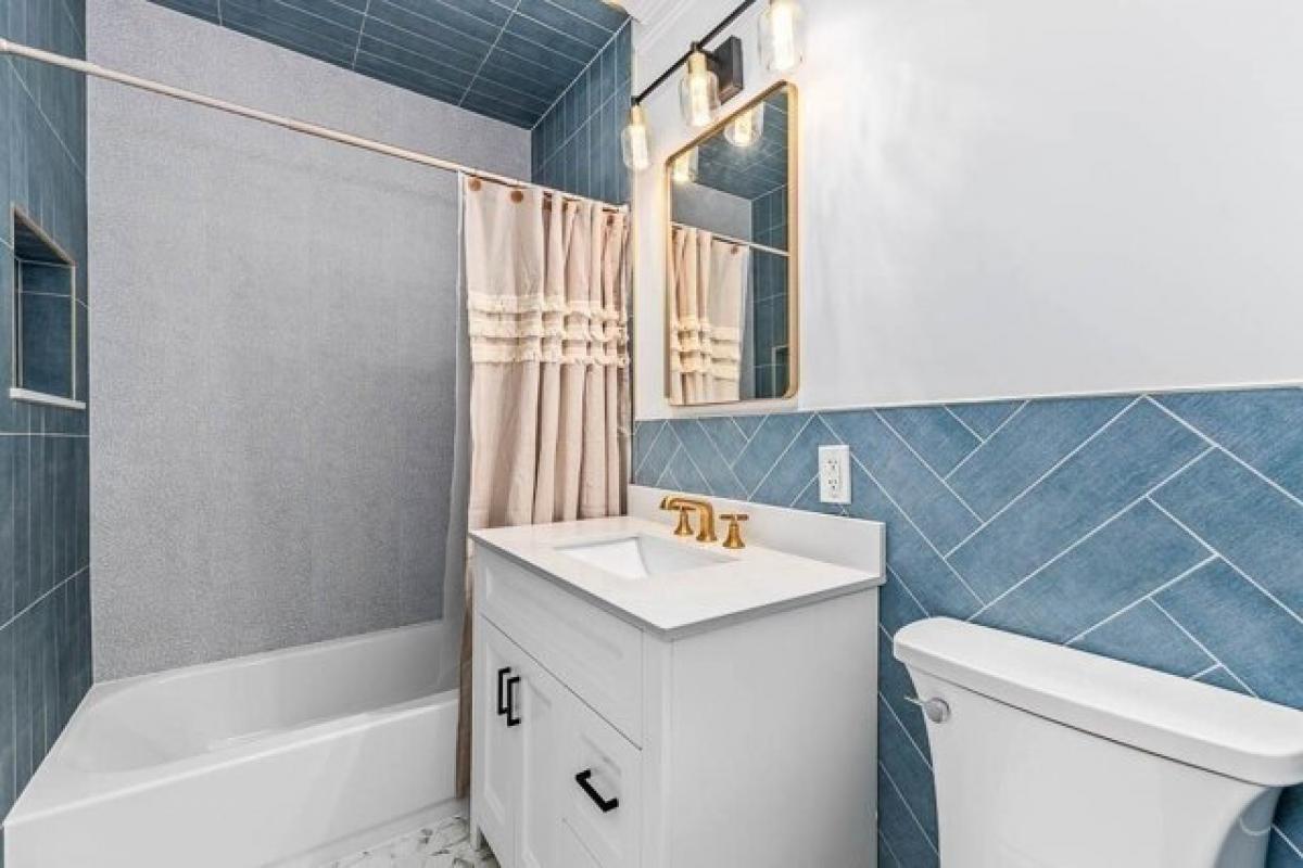 Picture of Home For Sale in Boston, Massachusetts, United States