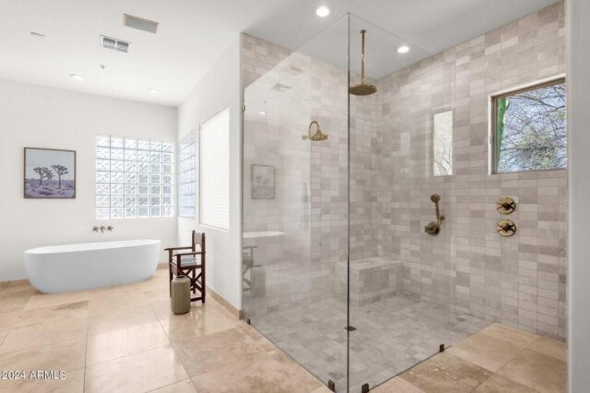 Picture of Home For Sale in Cave Creek, Arizona, United States